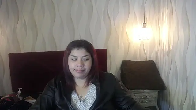 danna garza online show from 4, 12, 2025