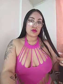 Snapshot of KatyVelvet07 chatting on 24, 11, 2025 KatyVelvet07 online show from 24, 11, 2025