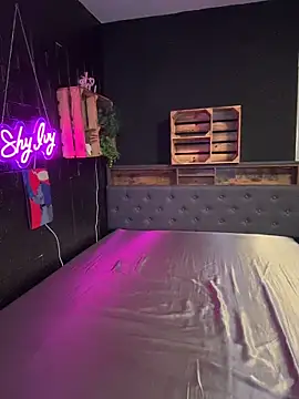 Shy-Ivy online show from 16, 12, 2025