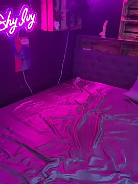 Shy-Ivy online show from 27, 11, 2025