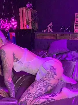 Shy-Ivy online show from 23, 5, 2026