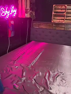 Shy-Ivy online show from 14, 12, 2025