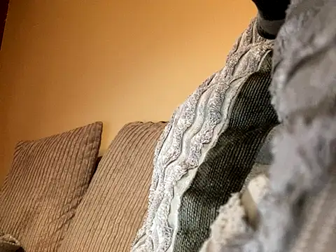 Snapshot of grant38com chatting on 23, 11, 2025 grant38com online show from 23, 11, 2025