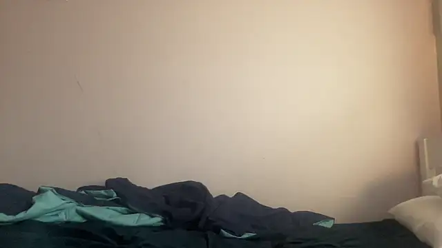 KellyTransGirl online show from 18, 11, 2025