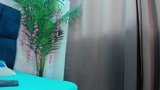 Holly Sly online show from 21, 11, 2025