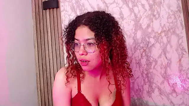 Annie Chers online show from 18, 11, 2025