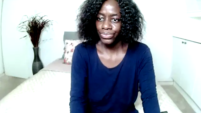 BrunetteNaomi8 online show from 6, 3, 2026