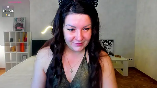 still  her online show from 17, 12, 2025