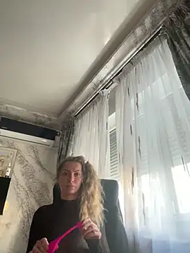 Goldgodess online show from 26, 11, 2025