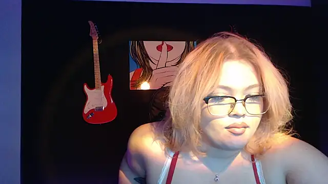 Laylaa Star online show from 20, 11, 2025