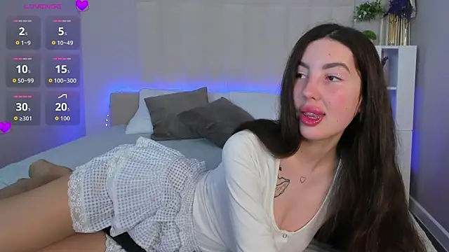 LiraRevery online show from 13, 4, 2026