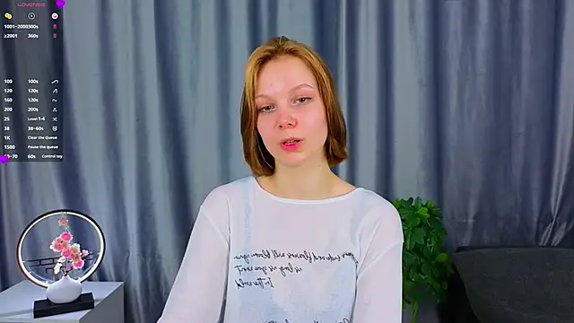 UmbraVelour online show from 6, 3, 2026