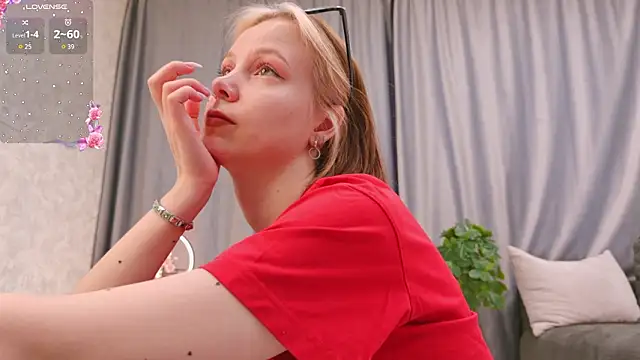 UmbraVelour online show from 10, 2, 2026