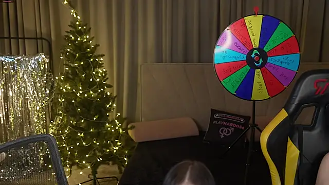 Kara cat online show from 21, 12, 2025