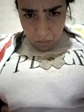 Hot sexyopra online show from 28, 11, 2025