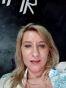 KaylinJan online show from 4, 4, 2026