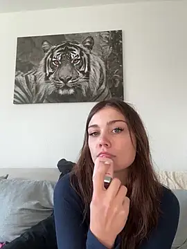 corinnaxx online show from 20, 11, 2025