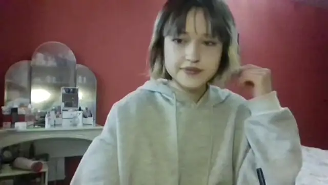 SkylaPorter online show from 28, 11, 2025