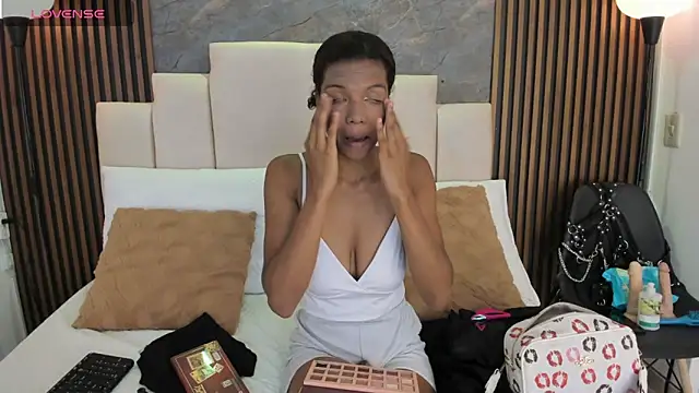 catiusca reyes 03 online show from 16, 4, 2026