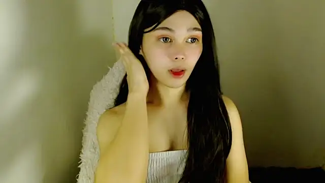 Snapshot of sluttyLeila chatting on 21, 11, 2025 sluttyLeila online show from 21, 11, 2025