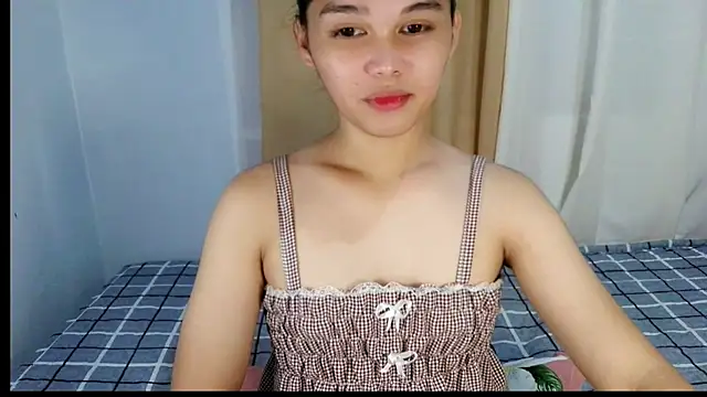 Snapshot of sluttyLeila chatting on 18, 2, 2026 sluttyLeila online show from 18, 2, 2026