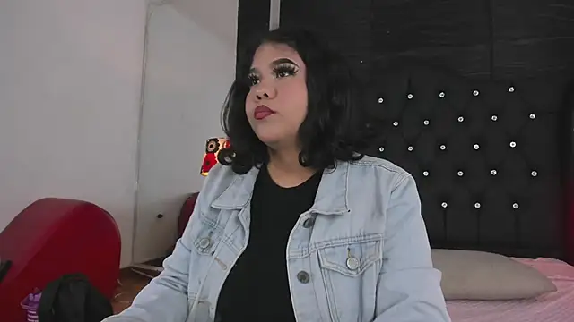 Amanda Mooree online show from 14, 4, 2026