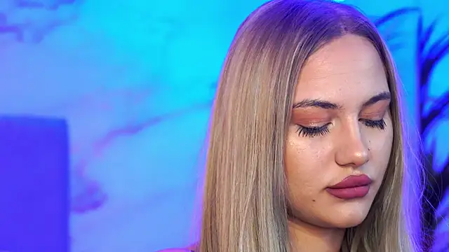 Chloe GraceeX online show from 3, 12, 2025