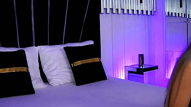 Chloe GraceeX online show from 5, 12, 2025