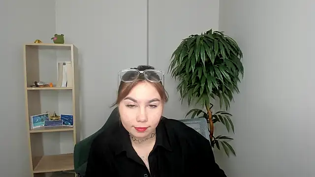 Snapshot of LaneUmanzor chatting on 19, 11, 2025 LaneUmanzor online show from 19, 11, 2025