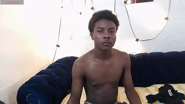 NoahJhonson69 online show from 13, 5, 2026