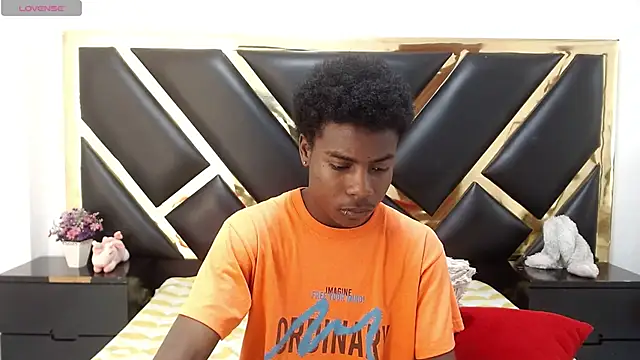 NoahJhonson69 online show from 27, 5, 2026