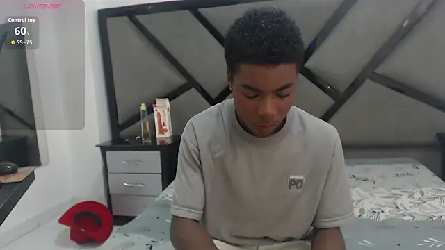 NoahJhonson69 online show from 4, 12, 2025