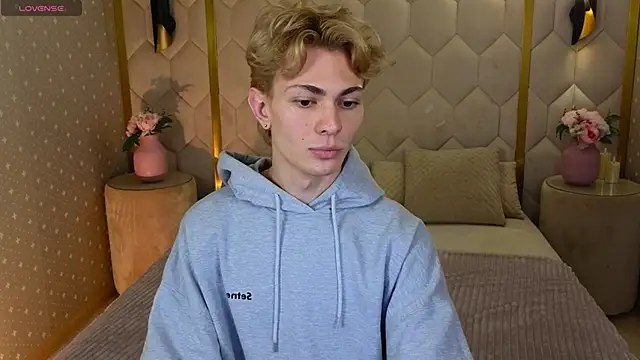 Even Vrot online show from 5, 12, 2025