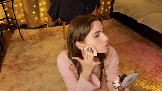 RozanneJordan online show from 5, 4, 2026