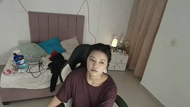 Luna lexy04 online show from 12, 6, 2026