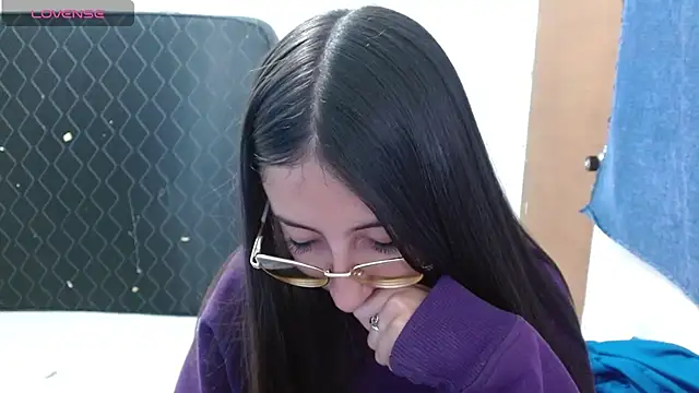 Nanylux online show from 13, 4, 2026