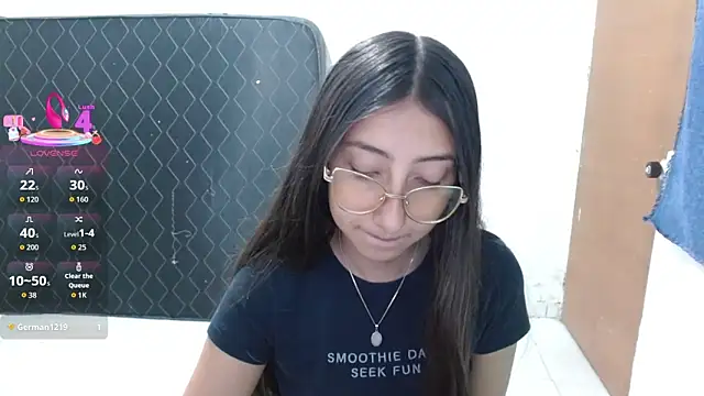 Nanylux online show from 8, 4, 2026