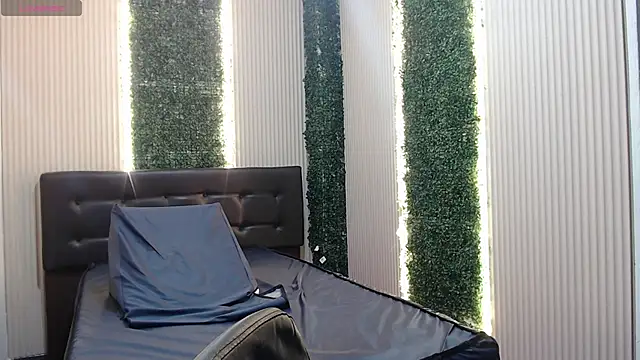 pettymoon1 online show from 25, 11, 2025