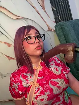 emy eviee online show from 24, 3, 2026