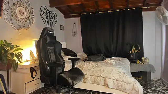 Snapshot of fabio_dalmaso chatting on 24, 11, 2025 fabio dalmaso online show from 24, 11, 2025