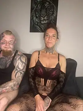 SexyInkedMiilfxx online show from 29, 11, 2025