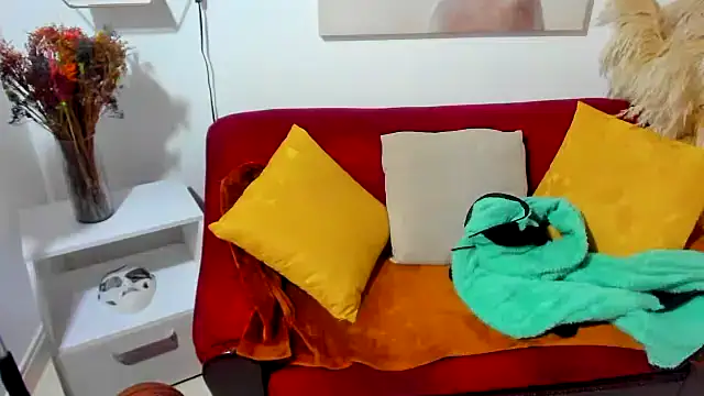 ebony cristal 1 online show from 10, 1, 2026