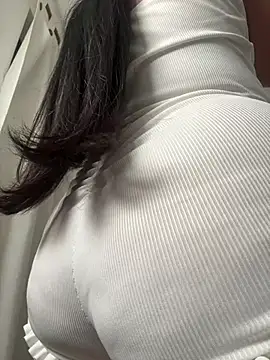 Megan Ivy online show from 28, 4, 2026