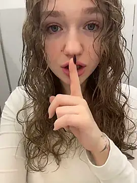 RussianWoman online show from 6, 4, 2026