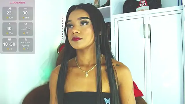 Snapshot of mia_fernand chatting on 16, 12, 2025 mia fernand online show from 16, 12, 2025