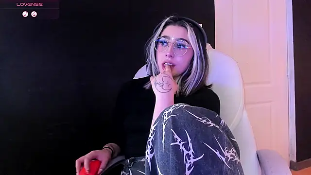 GabyRose9 online show from 27, 3, 2026