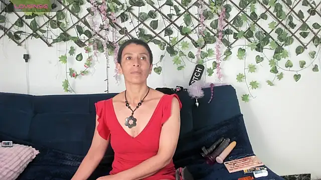 Eva moon5 online show from 7, 1, 2026