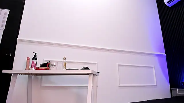 Sienarosewood online show from 10, 2, 2026