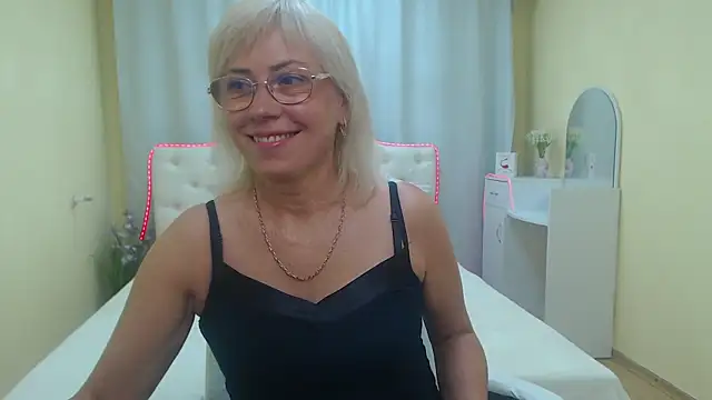 LaurenWishy online show from 6, 7, 2026