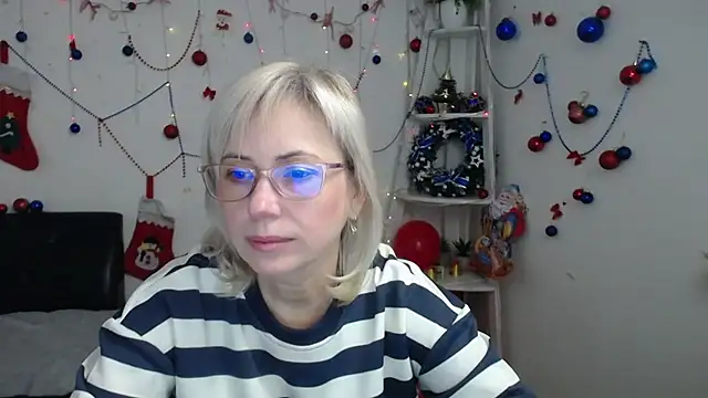 LaurenWishy online show from 21, 12, 2025